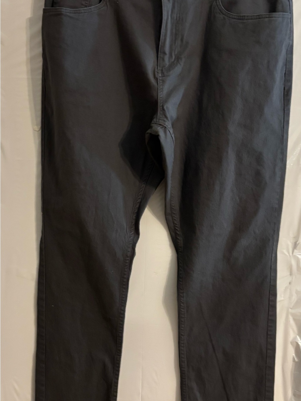 OAkLEY men’s pants 
Size 40w/32L